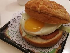 -新大咀港式茶餐厅(宝山万达店)