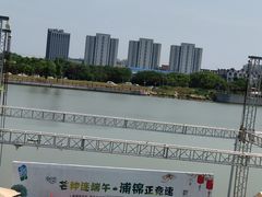 -新田360广场(上海华侨城店)