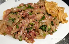 Freshly Sliced Qingyuan Chicken