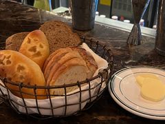 -Wolfgang’s Steakhouse 沃夫冈牛排馆(上海白玉兰广场店)