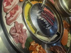 -哈哈碳都·牛肋条无限自助烤肉(台江万达店)