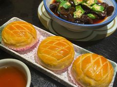 酥皮水牛奶菠萝包-陶陶居酒家(海岸城店)