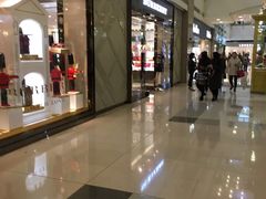 -BURBERRY(上海港汇恒隆广场店)