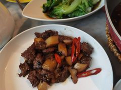 -渝信川菜 · 川味家常菜(财富购物中心店)