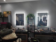 -ME觅妆·定制美妆·彩妆私教(菱角湖店)