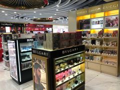 -中免(澳门机场免税店)