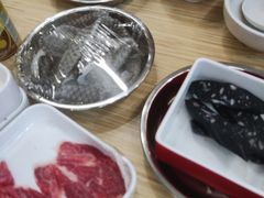-杨老板·海鲜集市火锅·鲜切牛肉(中防万宝店)