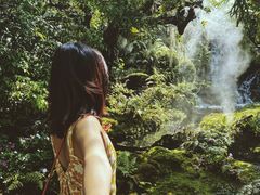 -Chom Cafe and Restaurant