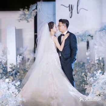 夏天应该多一点蓝色的布置