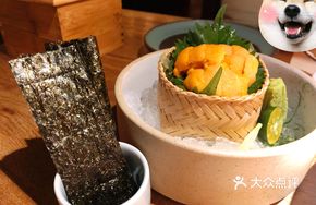 White Shrimp Sea Urchin Cup