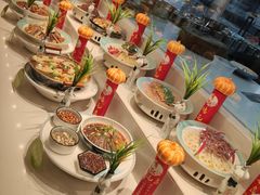 -有红鸡毛店·川菜(建设路店)