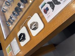 -Apple授权专营店(宝山万达店)
