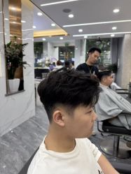 -七分屋LA·烫发·染发·剪发