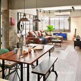 今日分享卧室到客厅的玻璃隔断让人眼前一亮！