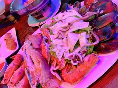 -Green Tree Rest. & Pub