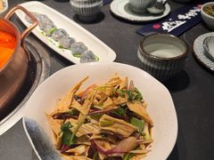 -牛村来人潮汕牛肉火锅(西单店)