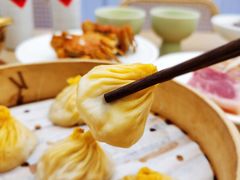手拆蟹粉小笼包-苏小柳点心·手作小笼包(浦东嘉里城分院)