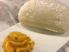 -La Mer Restaurant & Lounge