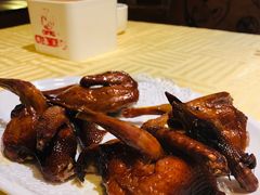 招牌烤乳鸽-石岐佬中山菜馆(张溪店)