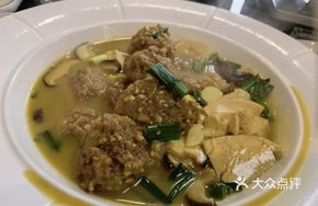 Fried Tofu with Pork Meatballs