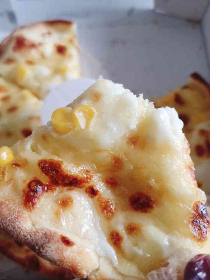 沫汐披萨(鸳鸯店)-"#无边披萨# 今天来到的店店是n37月光.