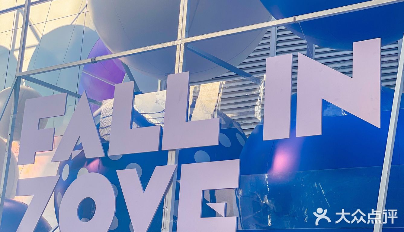 0元拍照🔵 克莱因蓝 VT101维多利广场七周年 