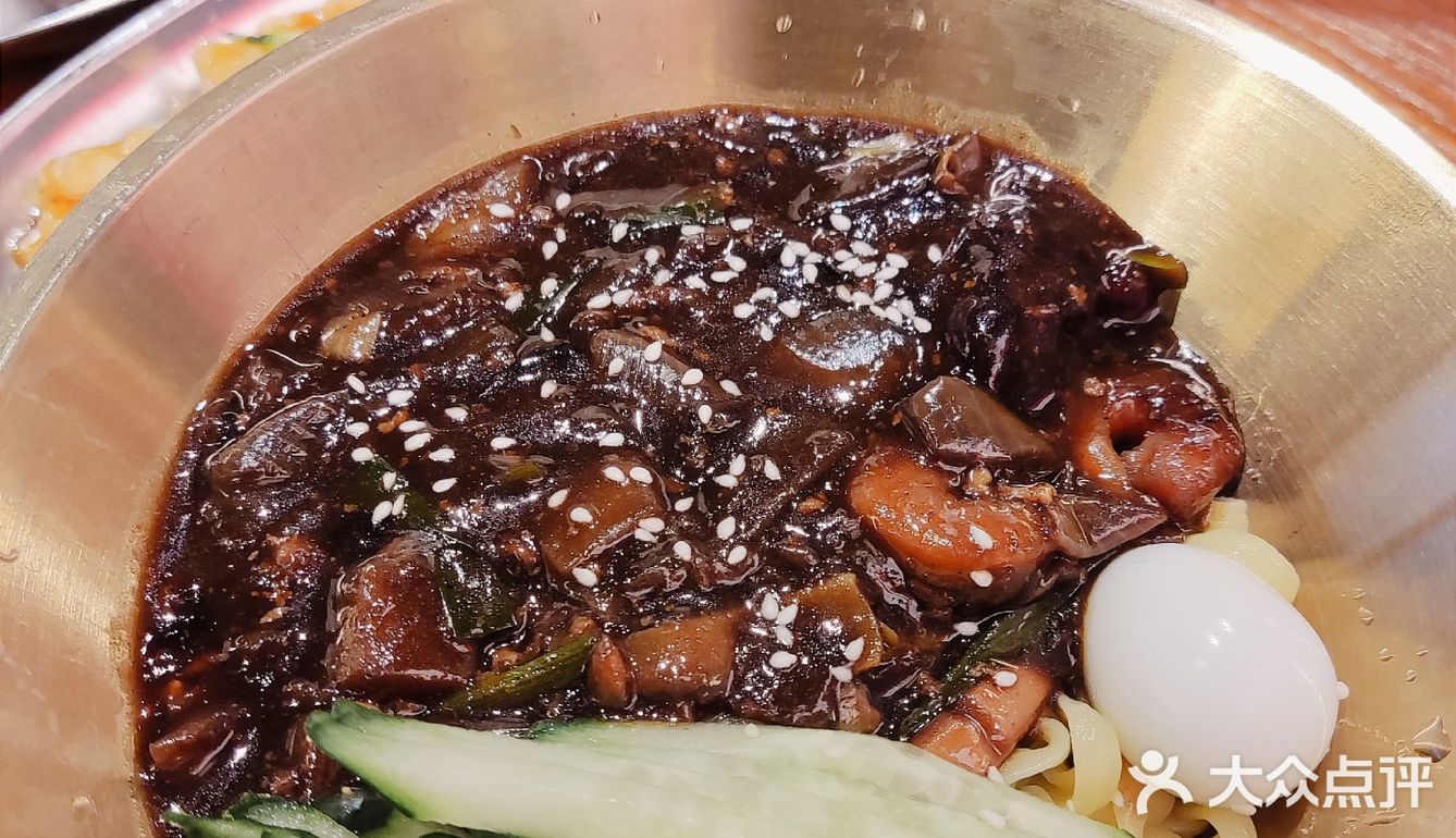 时尚天河新店❗来自韩国的炸酱面🍜糖醋肉[色]