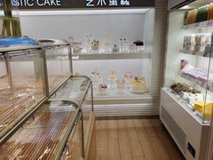 面包甜点陈列柜-好利来(十里河店)