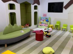 -雅悦齿科(顾村公园店)
