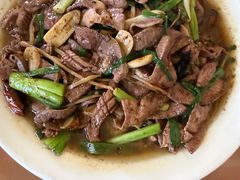 -张宏波烧猪店