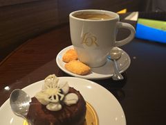 -广州中心皇冠假日酒店·汇点大堂吧