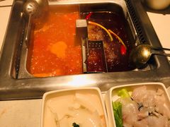 -海底捞火锅鲜切牛肉主题店(长寿路店)