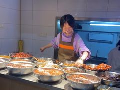 自助取餐区-蓝精灵饺子店