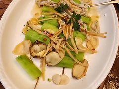 -龙悦湾酒家·八阵鱼生·渔人码头店