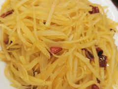 -东北四季饺子王(华山路店)