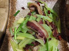 -滇香肴·云南菜蒸汽石锅鱼(云南北路店)
