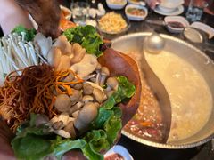 -捞王锅物料理(凯旋路店)