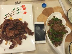 -马尔龙新疆饭店·清真(瑞景店)