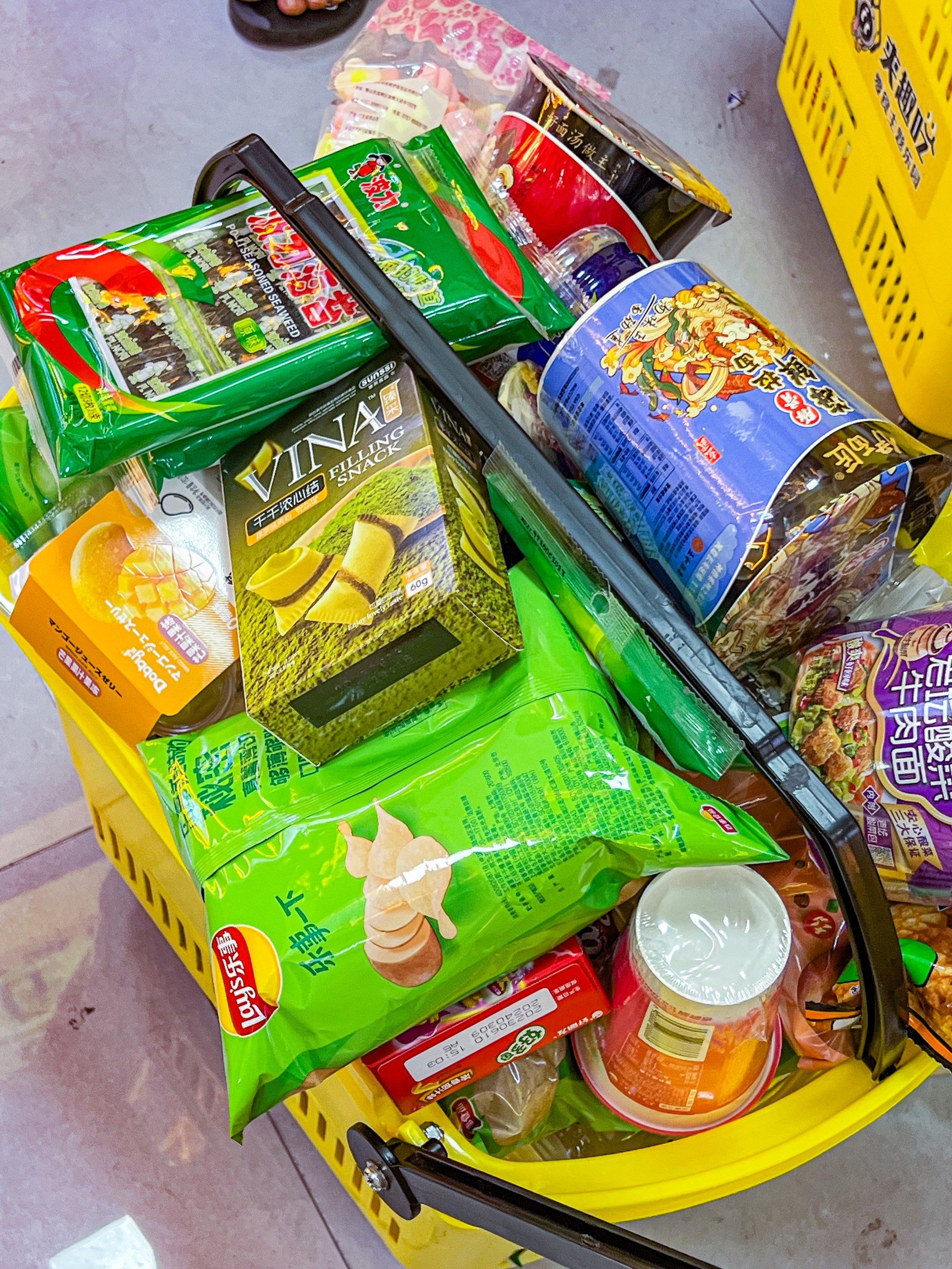 我真没骗人!抓了一车零食回家