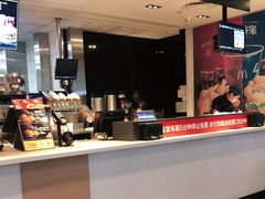 -麦当劳(汉口火车站候车室店)