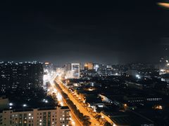 -荣誉国际酒店-云顶旋转餐厅