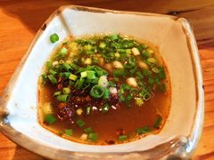 -野山舂·贵州现舂酸汤火锅(鸿通城店)