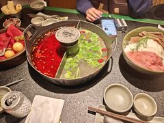 -三出山火锅(南京万象天地店)