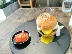 -HIGH FIVE哈福手工汉堡(桂林路店)