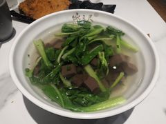 馋口鸭血汤-馋三尺蟹粉小笼(人民广场店)