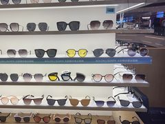 -爱视眸Eyeblling眼镜·依视路·蔡司镜片折扣店(百联南方商城购物中心)