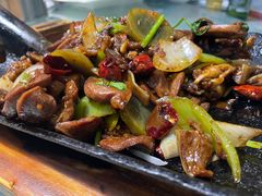 -老码头黑皮肘子锅包肉(赣水路店)