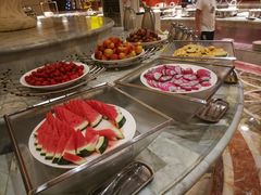 自助取餐区-罗约海滨温泉酒店-索莎西餐厅