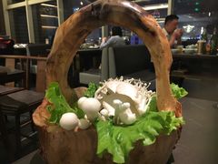 -捞王锅物料理(上海世茂广场店)