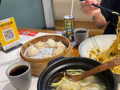 -馋三尺蟹粉小笼(人民广场店)